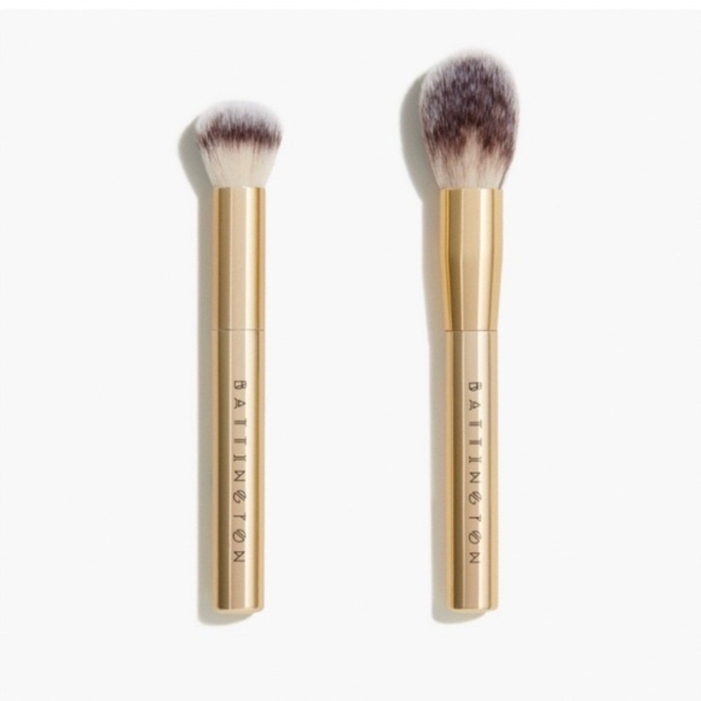 Battington Beauty Powder & Contour
Brush Set ✨ New in box 📦